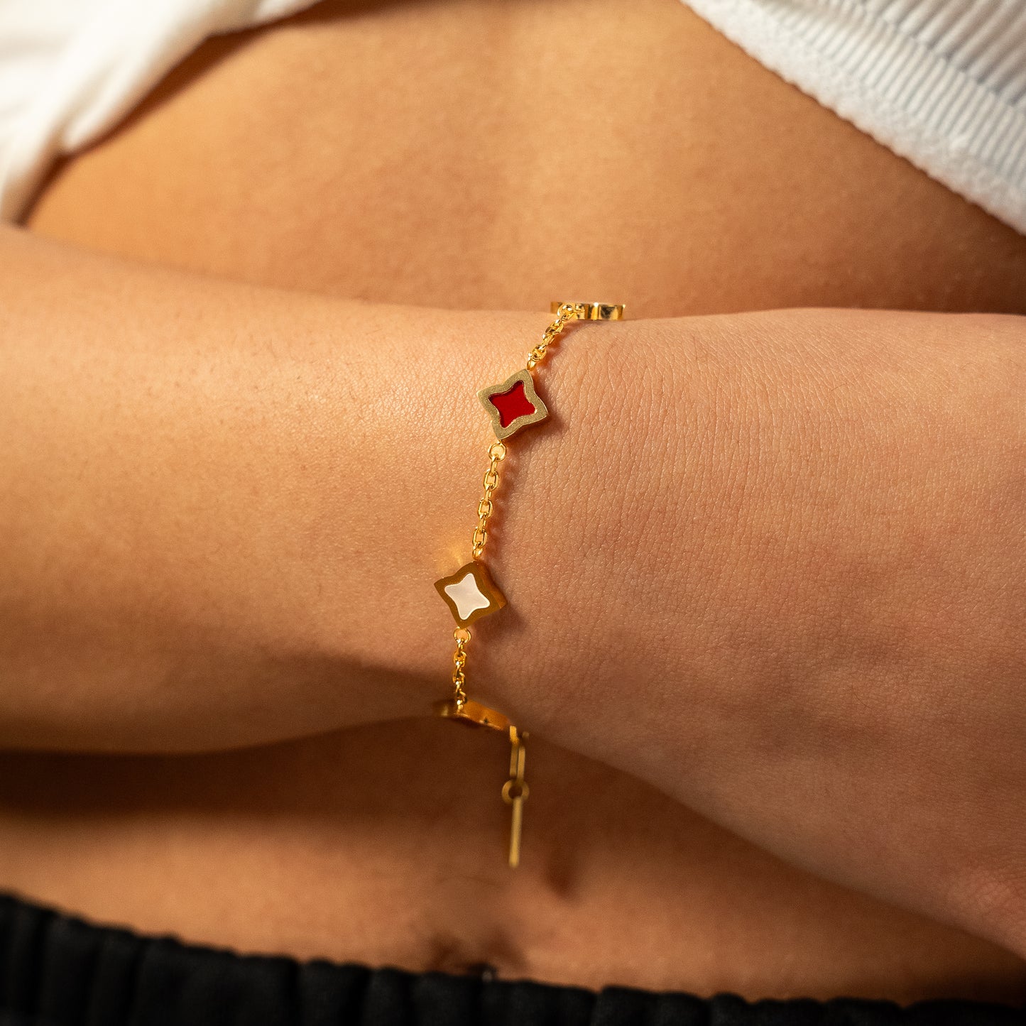 Gold Cable Flower Bracelet - White & Red Pattern