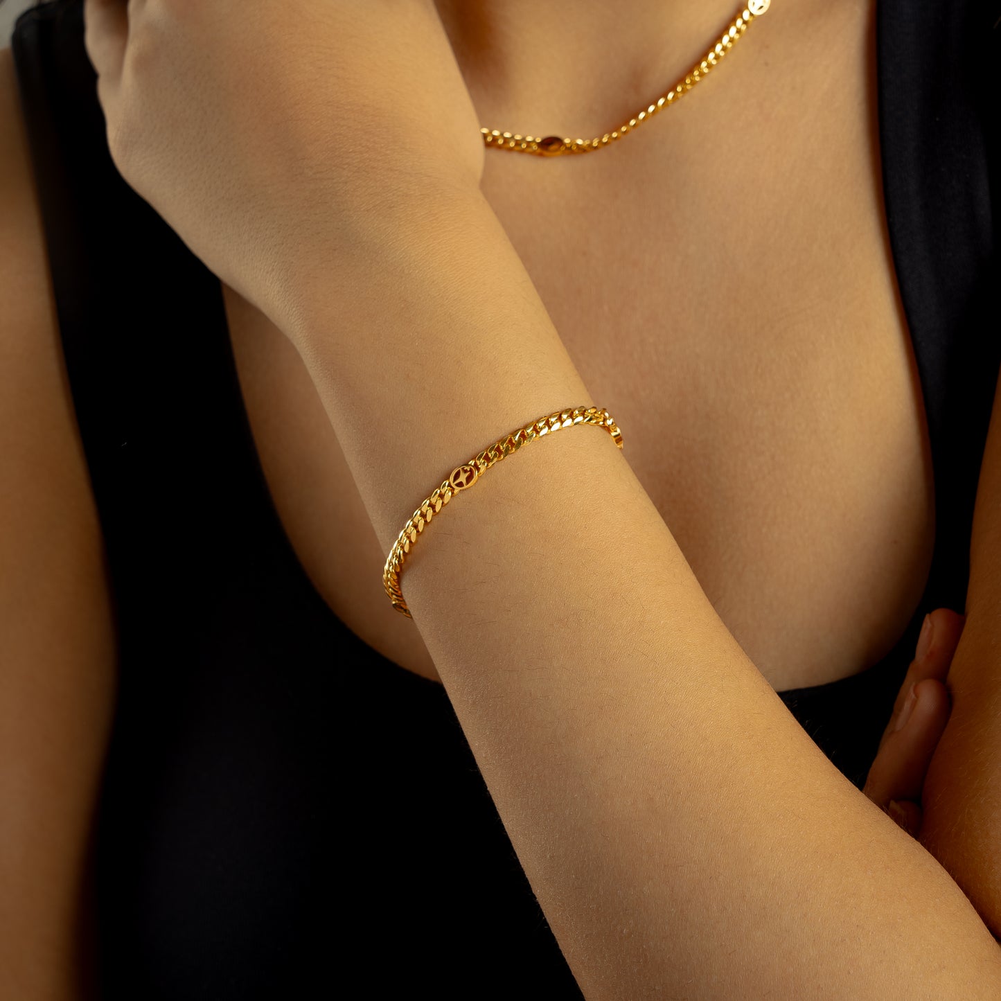 Cuban link bracelet 4 mm Signature Gold