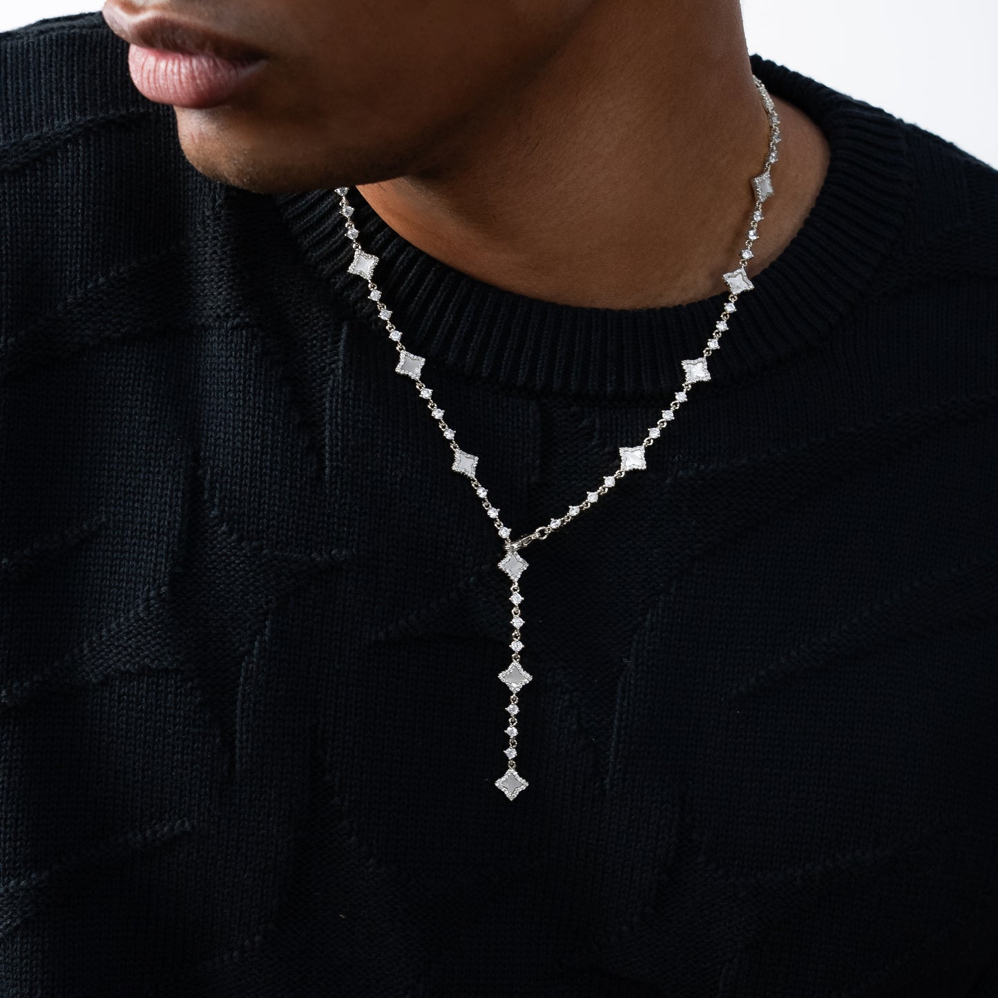 Lariat Flower Tennis Silver - White Pattern
