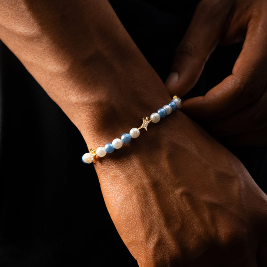 Golden Signature Pearl Bracelet - White and Blue