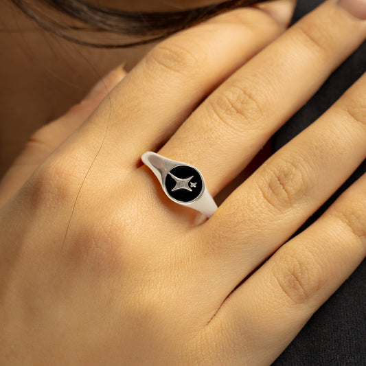 Signature Round signet ring silver
