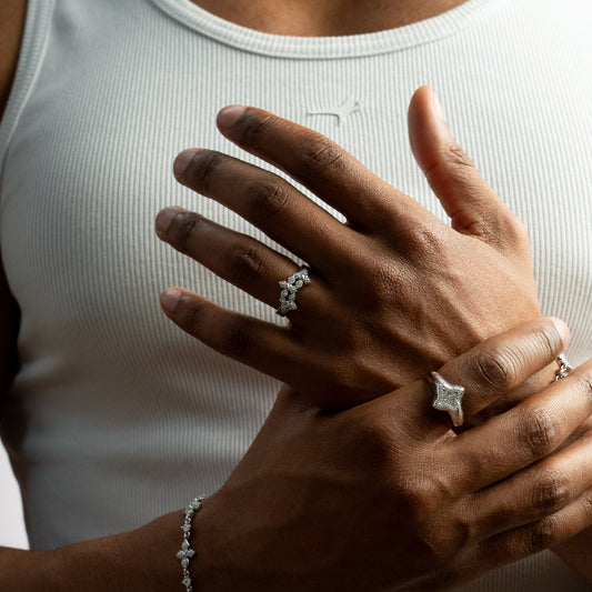 Iced triple crossed star ring - Silver