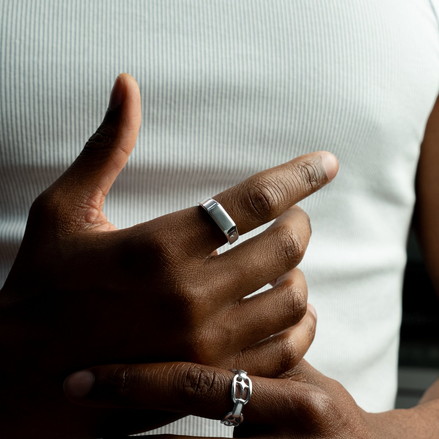 Silver ring signet
